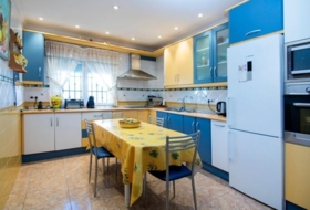 Huétor de Santillán 640&nbsp;м²