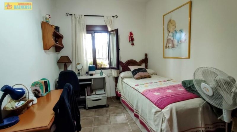 Córdoba - Baena - 18047m2