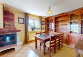 Chalet independiente con terreno en venta en la España, Reinosa, ref: TR314976 foto