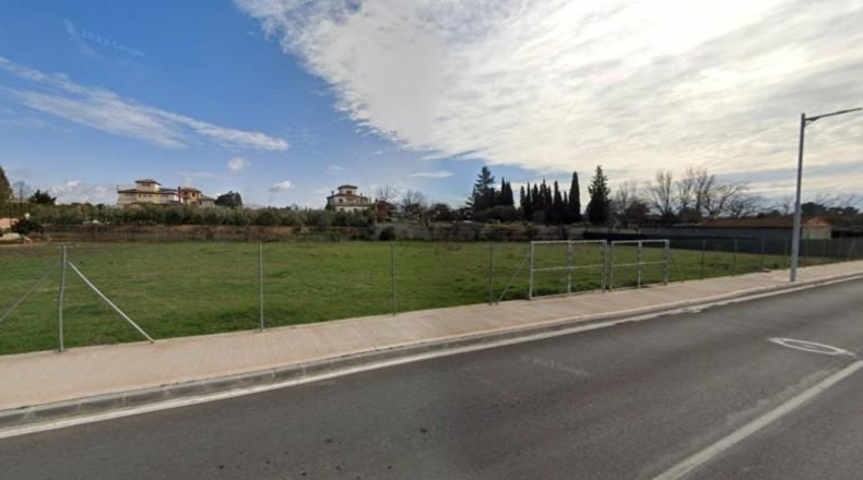 Granada - Albolote - 735m2