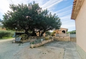 Chalet independiente con terreno en venta en la España, Ontinyent, ref: TR409830 foto