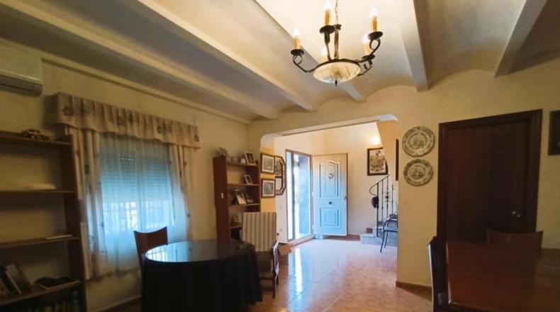 Валенсия - Ontinyent - 5210m2