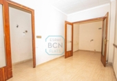 Casa de pueblo en venta en la España, Sabadell, ref: TR404820 foto