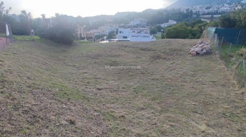 Malaga - Benalmádena - 1051m2