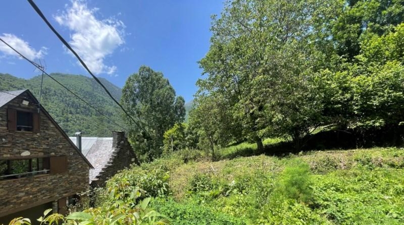 Lerida - Bausén - 592m2
