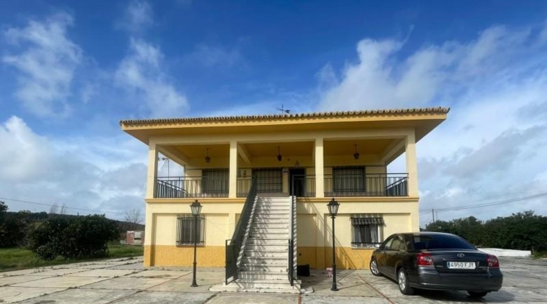 Huelva - Gibraleón - 220m2