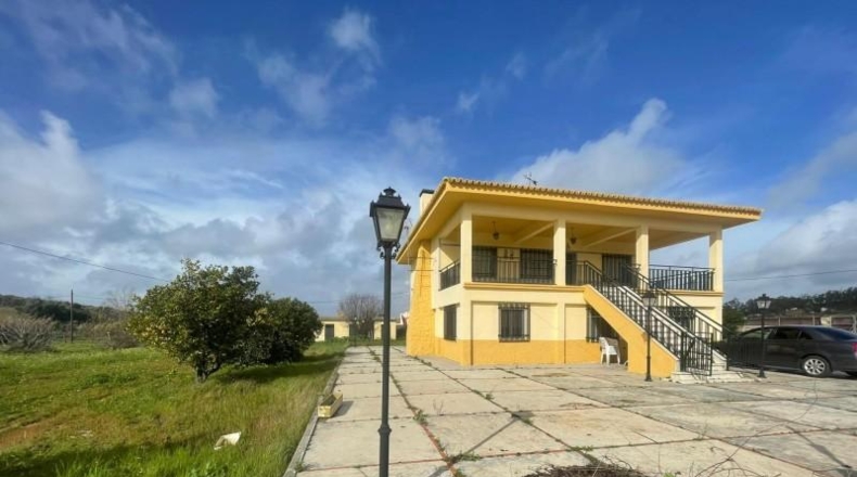Huelva - Gibraleón - 220m2