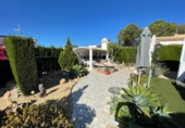Chalet independiente con terreno en venta en la España, L'Alfàs del Pi, ref: TR371538 foto
