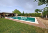 Chalet independiente con terreno en venta en la España, Montealegre del Castillo, ref: TR139977 foto