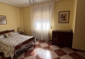 Chalet independiente con terreno en venta en la España, Coria, ref: TR339726 foto