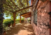 Chalet independiente con terreno en venta en la España, Piedralaves, ref: TR406510 foto