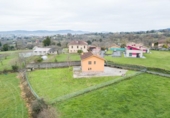 Chalet independiente con terreno en venta en la España, Oviedo, ref: TR374340 foto