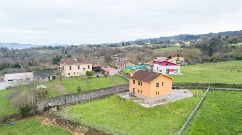 Asturias - Oviedo - 1080m2