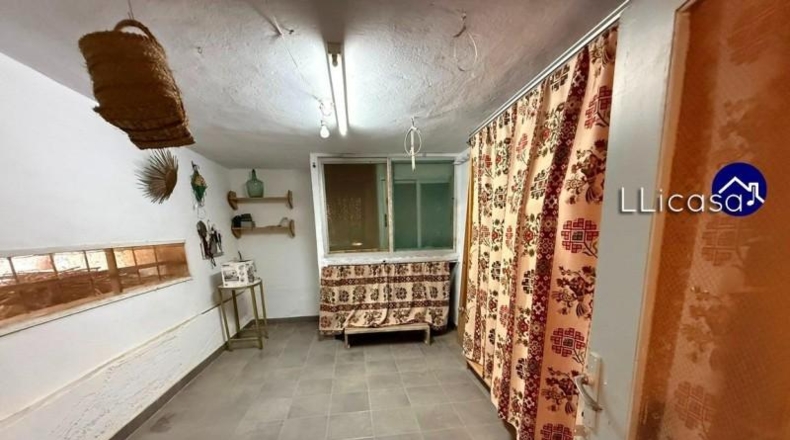 València - Llíria - 1144m2