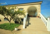 Chalet independiente con terreno en venta en la España, Badajoz, ref: TR387060 foto