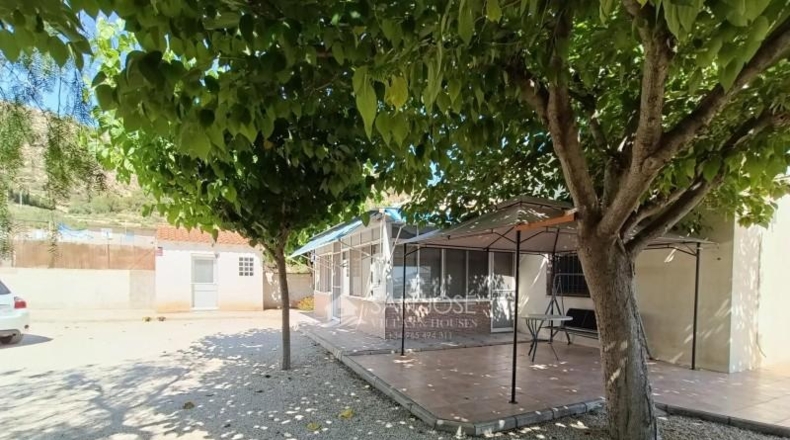 Alicante - Monforte del Cid - 11900m2