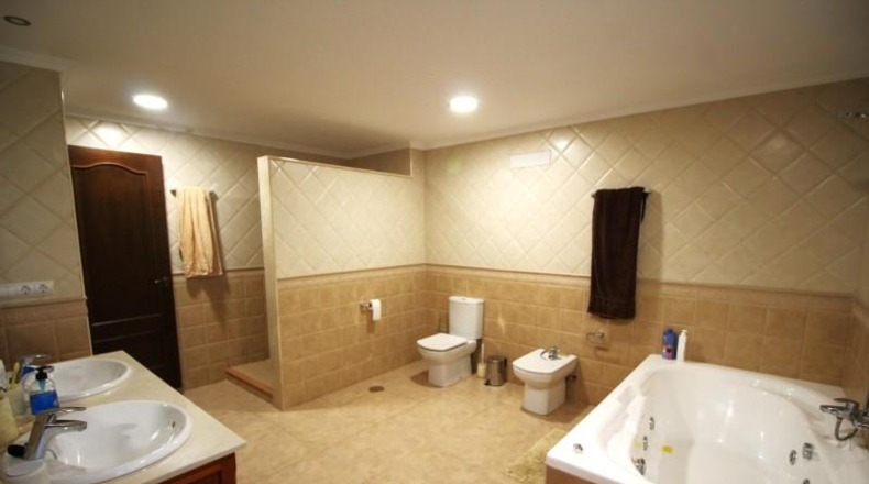 Alicante - Alicante - 3200m2
