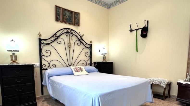 Badajoz - Medellín - 2230m2