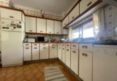 Отдельно стоящий дом с участком на продажу в городе Porriño Фото