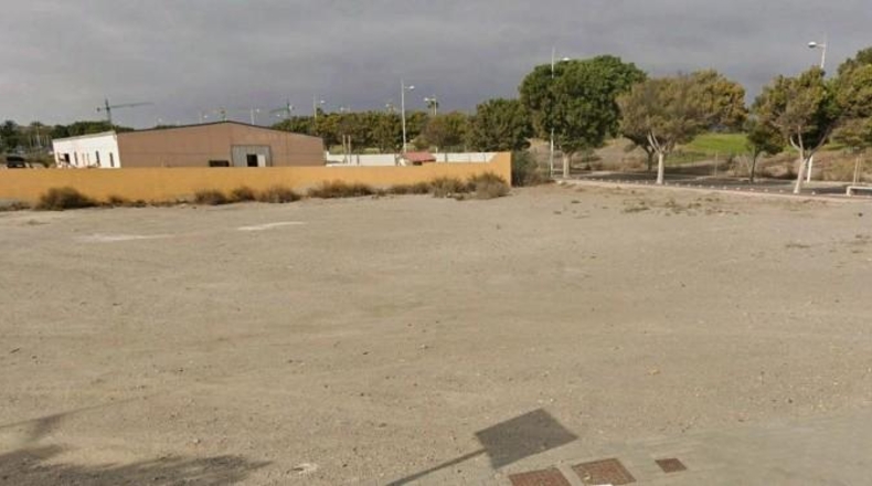 Almería - Huércal de Almería - 849m2