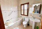Chalet independiente con terreno en venta en la España, Calpe, ref: TR412803 foto