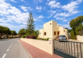 Chalet independiente con terreno en venta en la España, Calpe, ref: TR412803 foto
