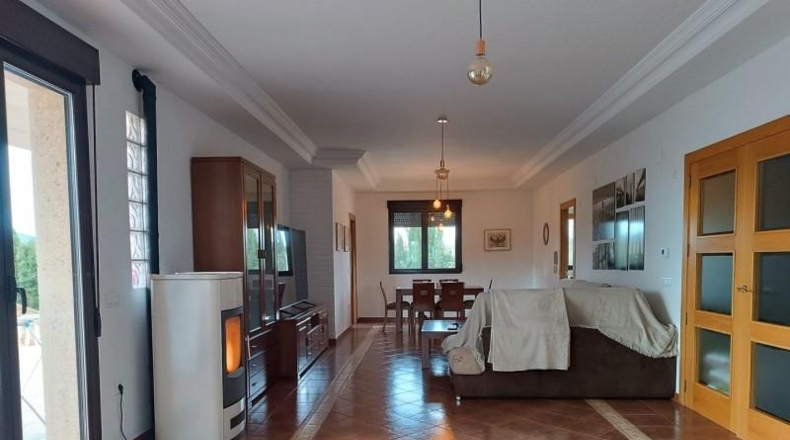 Valencia - Valencia - 8200m2