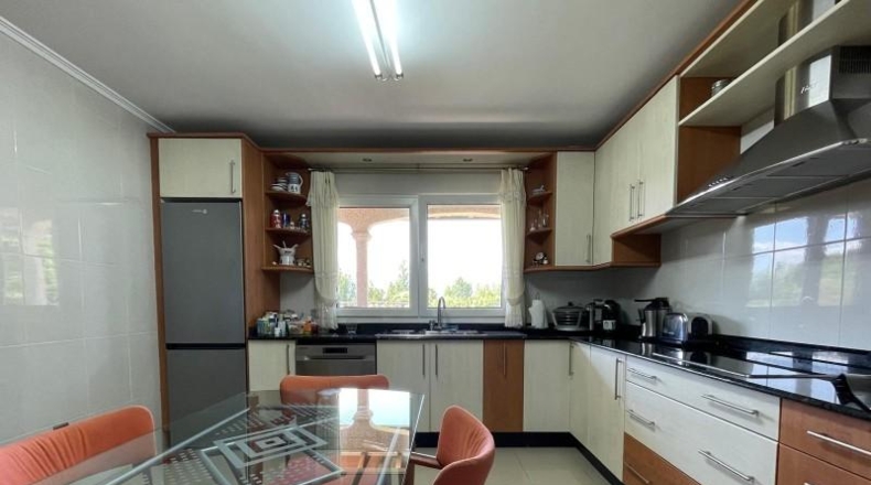 León - Camponaraya - 3840m2