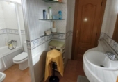 Отдельно стоящий дом с участком на продажу в городе Morales del Vino Фото