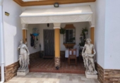 Chalet independiente con terreno en venta en la España, Chiclana de la Frontera, ref: TR412625 foto