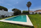 Chalet independiente con terreno en venta en la España, Chiclana de la Frontera, ref: TR412625 foto