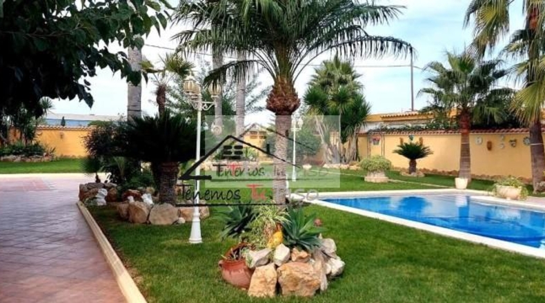 Castellon - Benicarló - 898m2