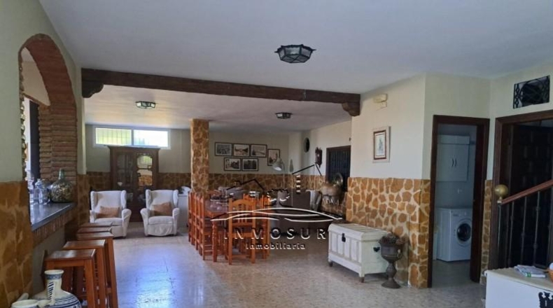Córdoba - Lucena - 1940m2