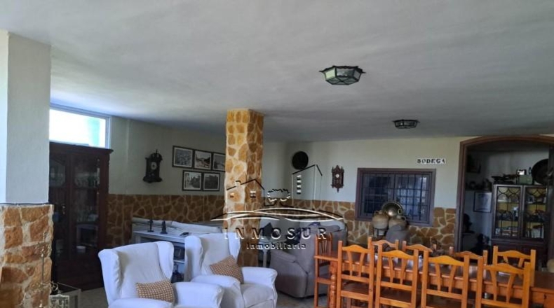 Córdoba - Lucena - 1940m2