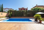 Casa de pueblo en venta en la España, Cúllar Vega, ref: TR411492 foto