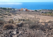 Terreno no urbanizable en venta en la España, Guía de Isora, ref: TR382402 foto