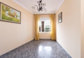 Дом с участком на продажу в городе Vélez-Málaga Фото