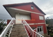 Дом с участком на продажу в городе Porriño Фото