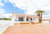 Chalet independiente con terreno en venta en la España, Cieza, ref: TR405283 foto