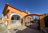 Chalet independiente con terreno en venta en la España, Oliva, ref: TR406069 foto
