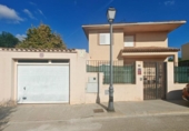 Chalet independiente con terreno en venta en la España, Macastre, ref: TR362270 foto