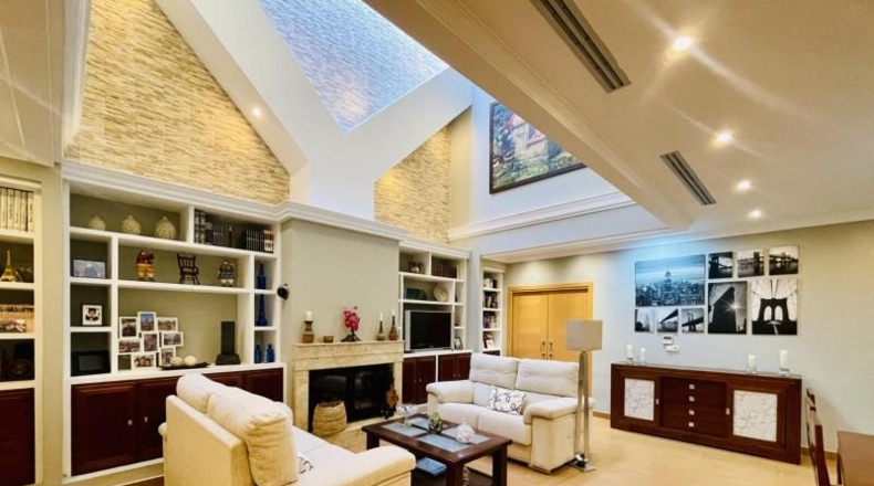 Малага - Antequera - 302m2