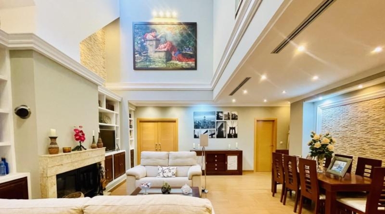 Малага - Antequera - 302m2