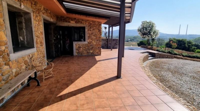 León - Ponferrada - 11000m2