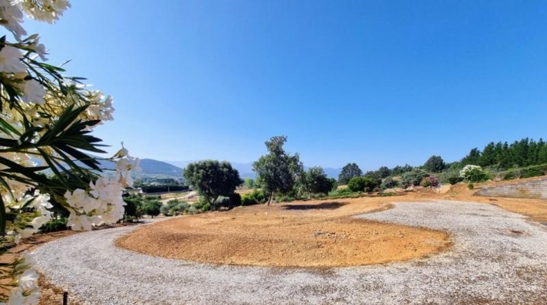 León - Ponferrada - 11000m2