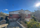 Chalet independiente con terreno en venta en la España, Castellví de Rosanes, ref: TR376759 foto