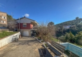 Chalet independiente con terreno en venta en la España, Castellví de Rosanes, ref: TR376759 foto