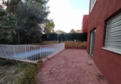 Chalet independiente con terreno en venta en la España, Chiva, ref: TR396347 foto