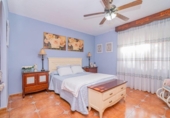 Chalet independiente con terreno en venta en la España, Cúllar Vega, ref: TR389508 foto