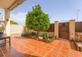 Chalet independiente con terreno en venta en la España, Espartinas, ref: TR412158 foto